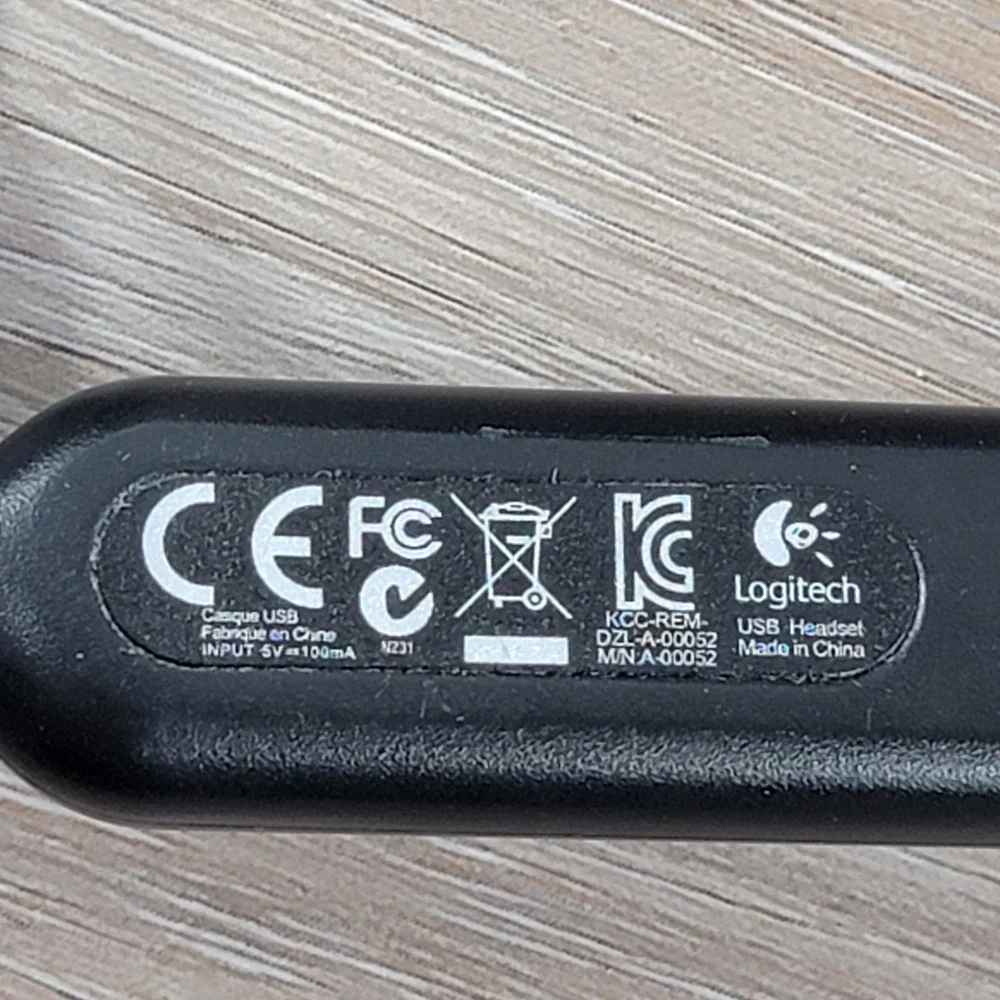 Logitech USB Headset H390 Noise Cancelling Microphone Headphones Black